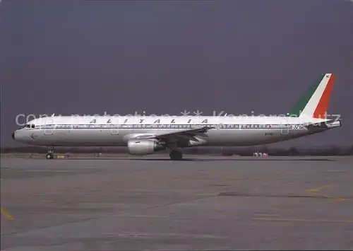 AK / Ansichtskarte Flugzeuge Zivil Alitalia A321 112 EI IXI c n 494 Kat. Airplanes Avions