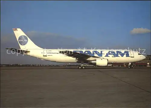 AK / Ansichtskarte Flugzeuge Zivil Pan Am Airbus A 300 N210PA  Kat. Airplanes Avions