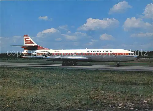 AK / Ansichtskarte Flugzeuge Zivil Sterling Airways Sud Aviation SE 210 Caravelle Kat. Airplanes Avions