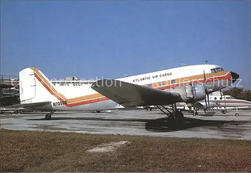 AK / Ansichtskarte Flugzeuge Zivil Atlantic Air Cargo McDDouglas DC 3 N705GB  Kat. Airplanes Avions