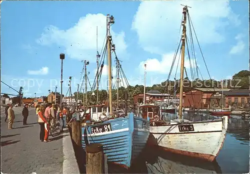 AK / Ansichtskarte Eckernfoerde Fischerboote im Hafen Kat. Eckernfoerde