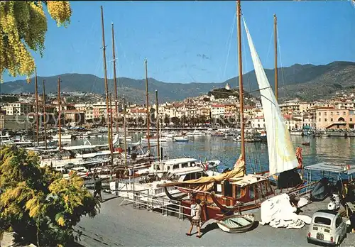 AK / Ansichtskarte Sanremo Hafen Kat. 