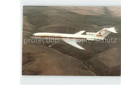 AK / Ansichtskarte Flugzeuge Zivil Royal Air Maroc B 727 Kat. Airplanes Avions