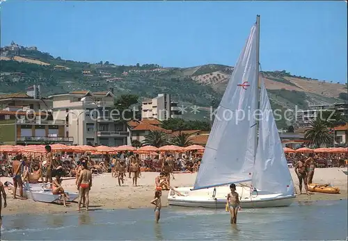 AK / Ansichtskarte Roseto degli Abruzzi Spiaggia Strand Segelboot Kat. Roseto