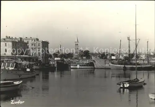 AK / Ansichtskarte Zadar Zadra Zara Hafen Kat. Kroatien