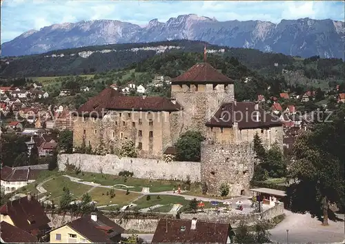 AK / Ansichtskarte Feldkirch Vorarlberg Schattenburg mit Minigolfanlage Kat. Feldkirch