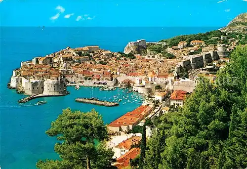 AK / Ansichtskarte Dubrovnik Ragusa Panorama Blick auf Hafen Festung Altstadt Kat. Dubrovnik