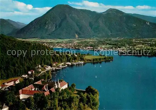 AK / Ansichtskarte Tegernsee Schloss und Wallberg Fliegeraufnahme Kat. Tegernsee