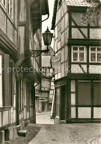 AK / Ansichtskarte Quedlinburg Marktkirchhof und Breite Strasse alte Fachwerkhaeuser Kat. Quedlinburg