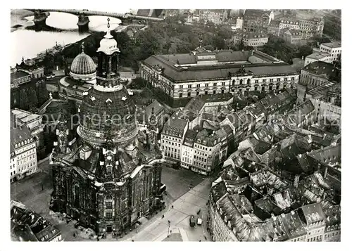 AK / Ansichtskarte Dresden Fliegeraufnahme mit Frauenkirche nd Albertinum vor der Zerstoerung Kat. Dresden Elbe