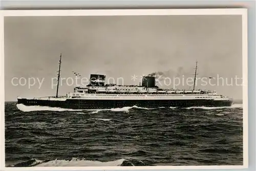 AK / Ansichtskarte Dampfer Oceanliner Europa  Kat. Schiffe