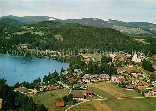 AK / Ansichtskarte Titisee Neustadt Fliegeraufnahme mit Feldberg Kat. Titisee Neustadt