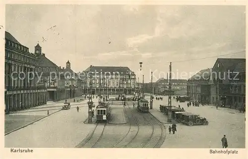 AK / Ansichtskarte Strassenbahn Karlsruhe Bahnhofplatz  Kat. Strassenbahn