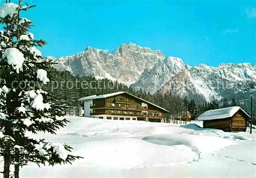 AK / Ansichtskarte San Cassiano Badia Hotel Ciasa Salares Winterpanorama Val Badia Dolomiten