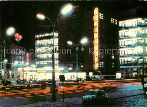 AK / Ansichtskarte Warszawa Stadtmitte Nachtaufnahme Kat. Warschau Polen