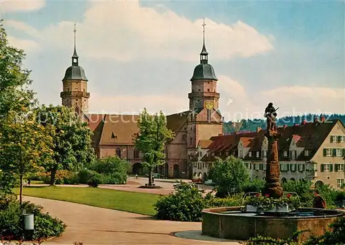 AK / Ansichtskarte Freudenstadt Marktplatz Brunnen Stadtkirche Kurort im Schwarzwald Kat. Freudenstadt