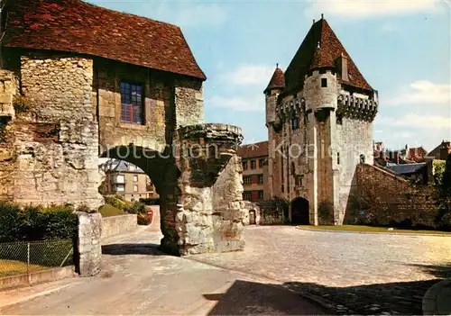 AK / Ansichtskarte Nevers Nievre La Porte du Croux Kat. Nevers