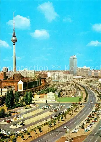 AK / Ansichtskarte Berlin Zentrum Fernsehturm Kat. Berlin