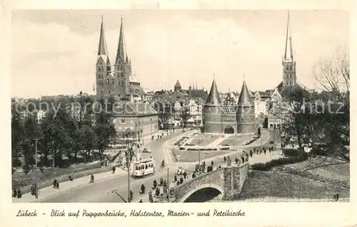 AK / Ansichtskarte Strassenbahn Luebeck Puppenbruecke Holstentor Marien  und Petrikirche  Kat. Strassenbahn