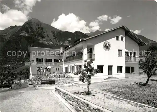 AK / Ansichtskarte Dorf Tirol Naturfreunde Haus  Kat. Tirolo