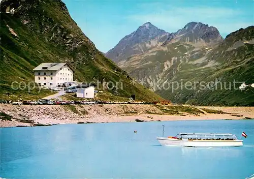 AK / Ansichtskarte Bielerhoehe Alpengasthof Piz Buin Silvretta Bergsee Ausflugsboot Kat. Gaschurn