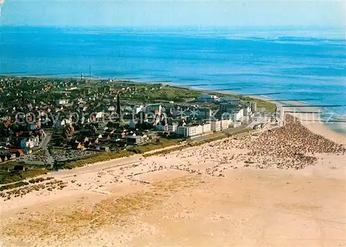 AK / Ansichtskarte Borkum Nordseebad Platje und Ort Fliegeraufnahme Kat. Borkum