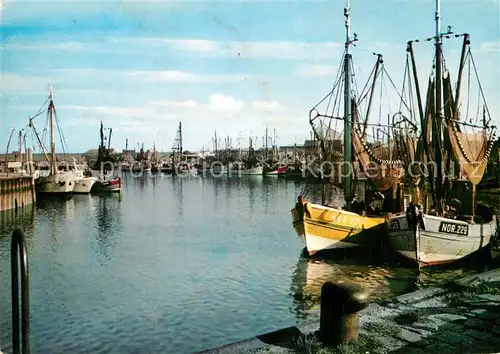 AK / Ansichtskarte Fischerei Kutterhafen Norden Norddeich Kat. Handwerk