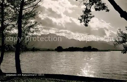 AK / Ansichtskarte Chiemsee Uferpartie am Chiemsee mit Kampenwand Chiemgauer Alpen Kat. Chiemsee