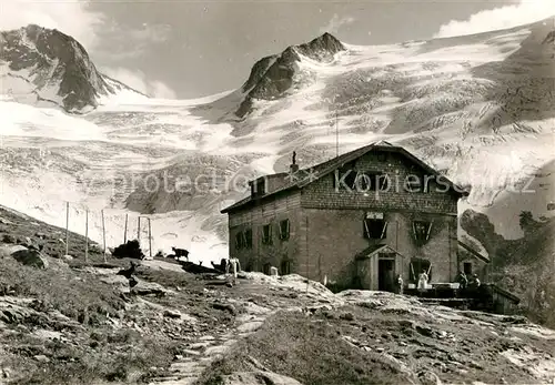 AK / Ansichtskarte Greizerhuette mit Floitenkees und Trippachsattel Zillertaler Alpen Kat. Ginzling Mayrhofen