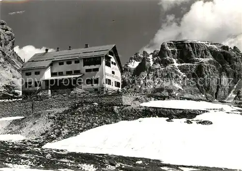 AK / Ansichtskarte Dreizinnenhuette Rifugio Antonio Locatelli Berghaus Dolomiten Kat. Sexten Sesto Suedtirol