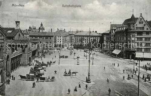 AK / Ansichtskarte Muenchen Bahnhofsplatz Kat. Muenchen