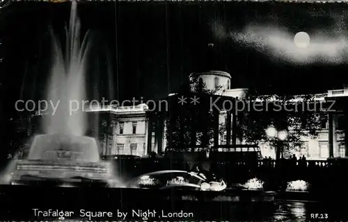 AK / Ansichtskarte London Trafalgar Square by Night Kat. City of London