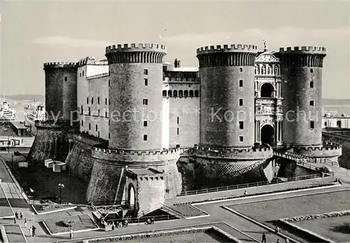 AK / Ansichtskarte Napoli Neapel Maschio Angioino Burg der Anjou Kat. Napoli