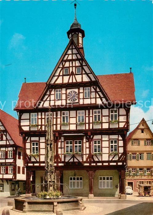 AK / Ansichtskarte Bad Urach Rathaus Mit Marktbrunnen Fachwerkhaus Kat ...