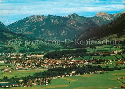 AK / Ansichtskarte Sonthofen Oberallgaeu mit Ostrachtaler Hochgebirge Kat. Sonthofen