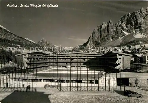 AK / Ansichtskarte Cortina d Ampezzo Stadio Olimpico del Ghiaccio Olympiastadion Kat. Cortina d Ampezzo