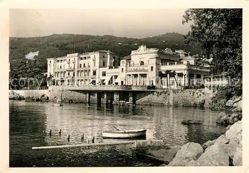 AK / Ansichtskarte Opatija Istrien Hotel an der Kueste
