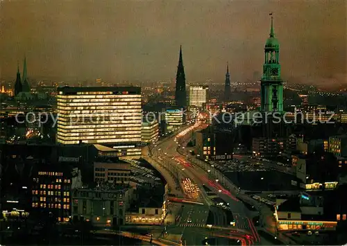 AK / Ansichtskarte Hamburg Ost West Strasse bei Nacht Der Michel Wahrzeichen Kat. Hamburg