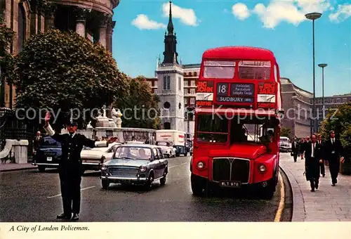 AK / Ansichtskarte Polizei Policeman London St. Pauls Area  Kat. Polizei