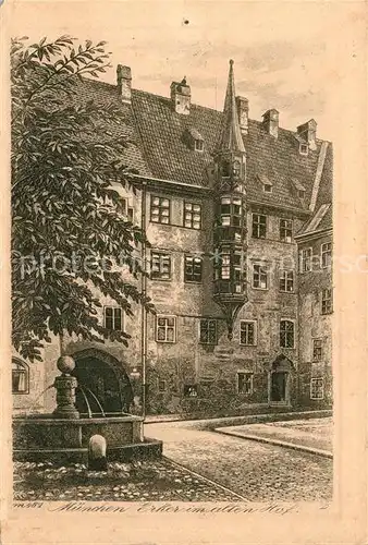 AK / Ansichtskarte Muenchen Erker im alten Hof Brunnen Kat. Muenchen