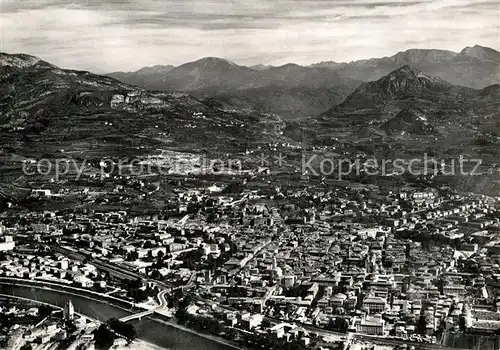 AK / Ansichtskarte Trento Panorama Alpi veduta aerea Kat. Trento