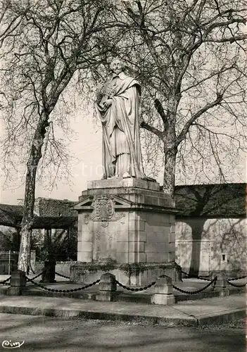 AK / Ansichtskarte Richelieu Statue du Cardinal de Richelieu Monument Kat. Richelieu