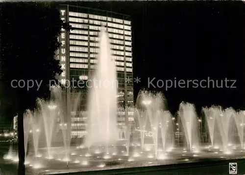 AK / Ansichtskarte Berlin Ernst Reuter Platz Wasserspiele Telefunken Hochhaus Nachtaufnahme Kat. Berlin