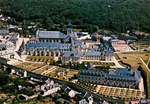 AK / Ansichtskarte Fontevraud l Abbaye Fliegeraufnahme Abbaye Robert Arbrissel Kat. Fontevraud l Abbaye