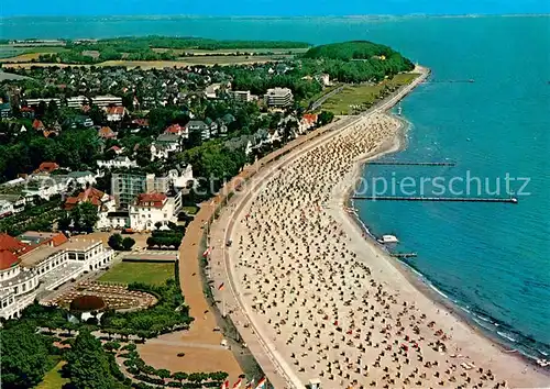 AK / Ansichtskarte Travemuende Ostseebad Fliegeraufnahme Strand Kat. Luebeck