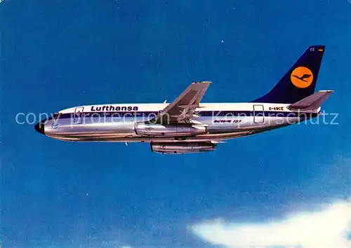 AK / Ansichtskarte Lufthansa Boeing 737 City Jet Kat. Flug
