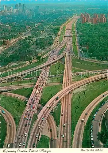 AK / Ansichtskarte Autobahn Expressway Complex Aerial View Detroit  Kat. Autos