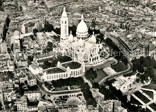 AK / Ansichtskarte Paris Basilique du Sacre Coeur de Montmartre Place du Tertre Rue Lamarck vue aerienne Kat. Paris