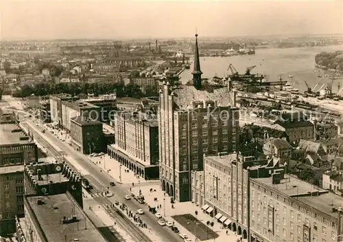 AK / Ansichtskarte Rostock Mecklenburg Vorpommern Blick von der Marienkirche nach der Langen Strasse Warnow Kat. Rostock