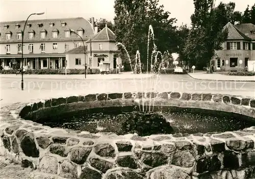 AK / Ansichtskarte Pieskow Bad Saarow Johannes R Becher Platz Springbrunnen Kat. Bad Saarow Pieskow